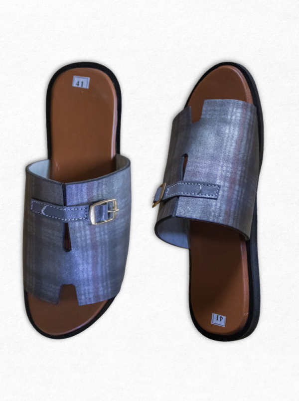 SANDALE EN CUIR