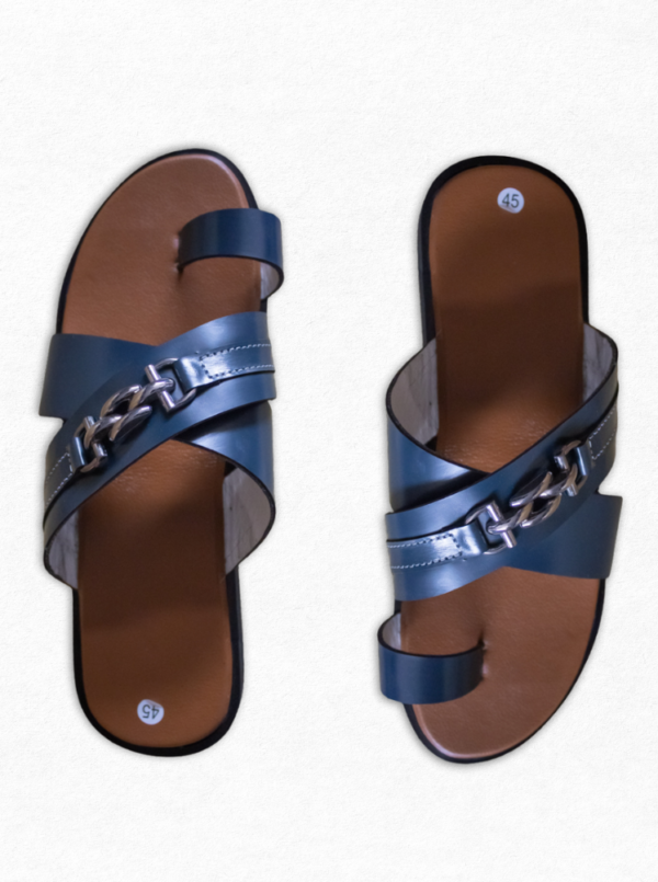 SANDALE EN CUIR